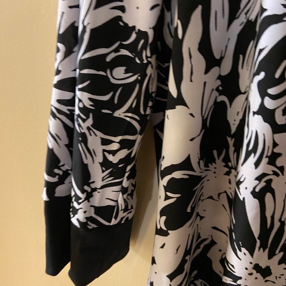 Jessica white & black flower midi dress size 10 - Picture 4 of 9